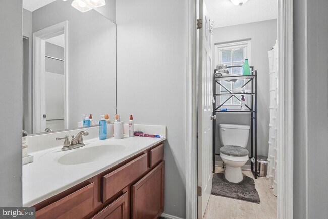 Building Photo - 4037 Broadbill Cir