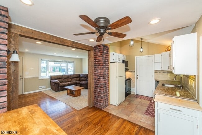 Building Photo - 13 Marine Terrace