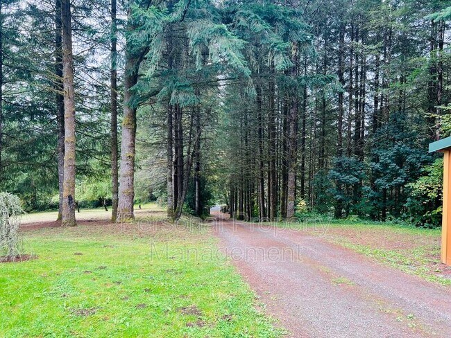 Building Photo - 21814 NE Cedar Creek Rd