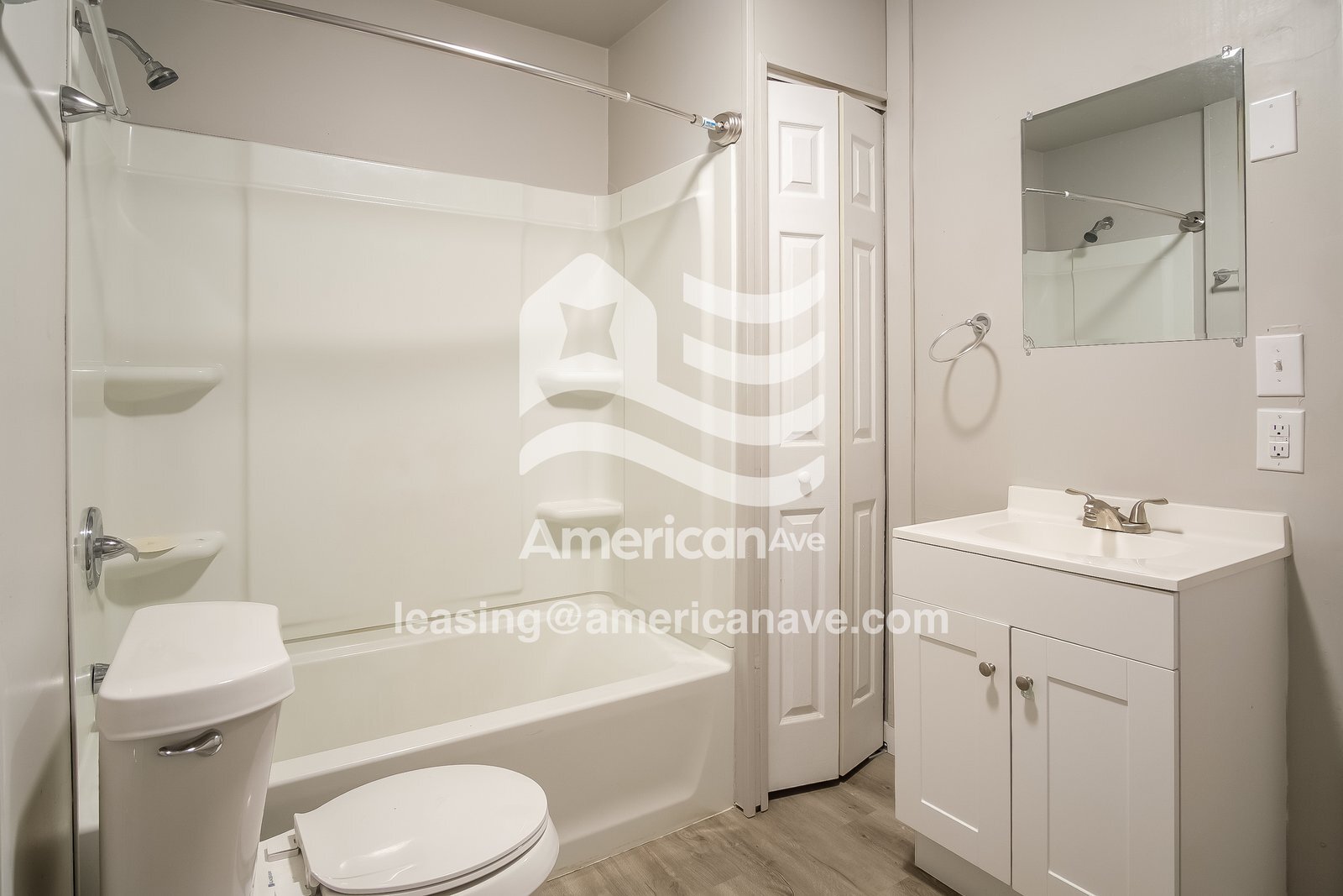 Building Photo - 212 N Walnut Ave