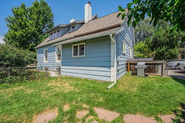 Building Photo - 2Bed/1Bath Duplex in Platte Park