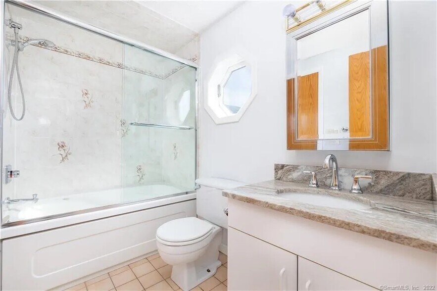 Building Photo - 23 Horizon Hill Rd