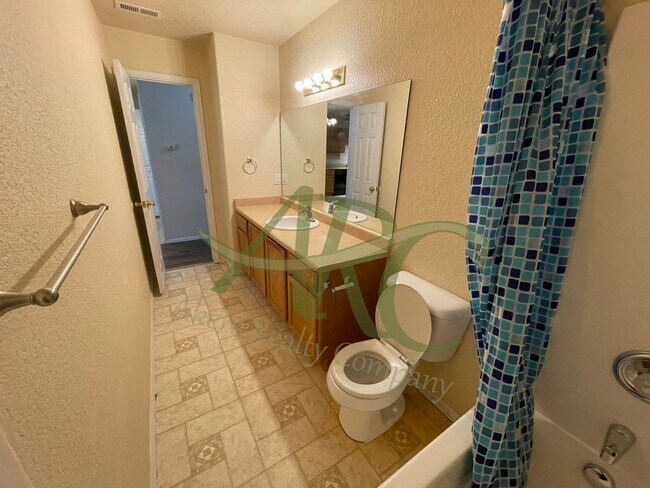 Building Photo - 746 S Legend Ln