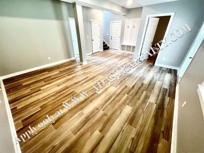 Building Photo - Beautiful Home in Independence-Available in JULY!!