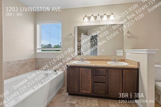 Building Photo - 1203 Livingston Ave