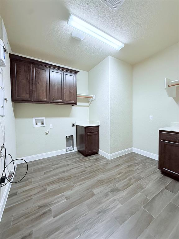 Building Photo - 2621 Greatwood Trl