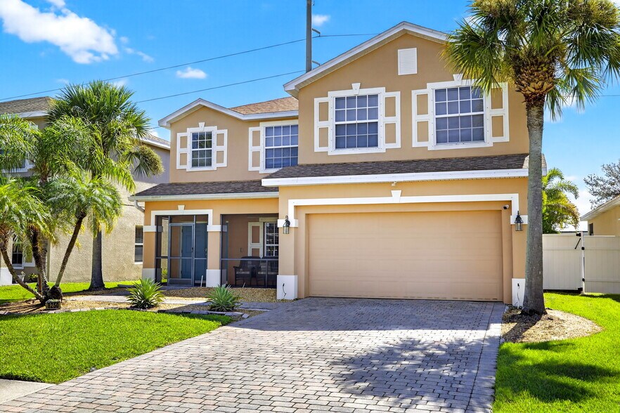 Primary Photo - 8250 Silver Birch Way