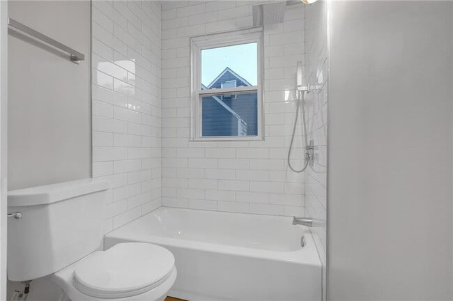 Building Photo - 1683 Candler Rd