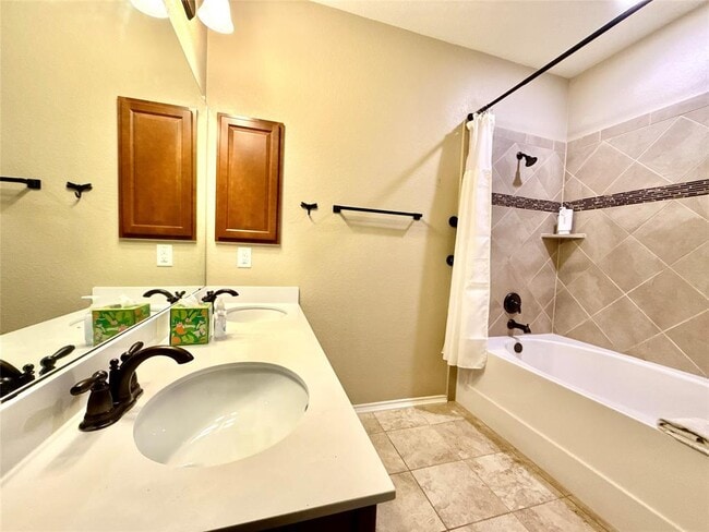 Building Photo - 1078 Bowline Dr