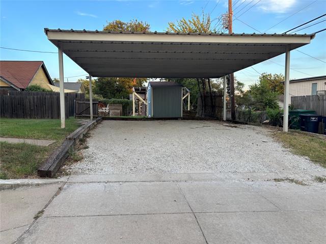 Building Photo - 3817 Crestline Rd