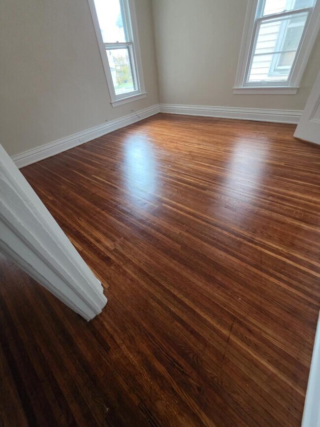 Building Photo - 19 Taylor St