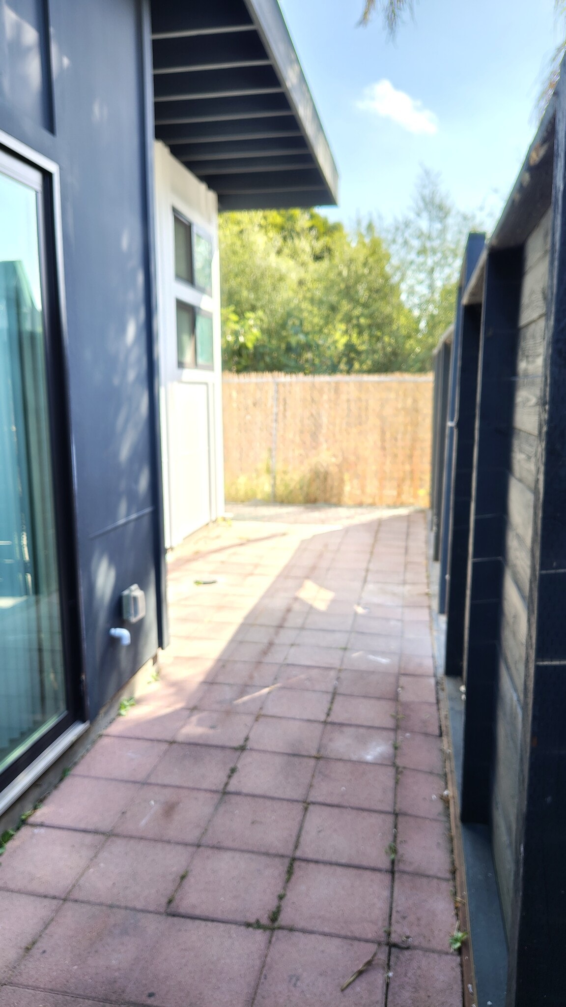 Building Photo - 720 37th St