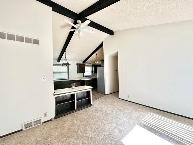 Building Photo - 2330 S Brookside Pkwy