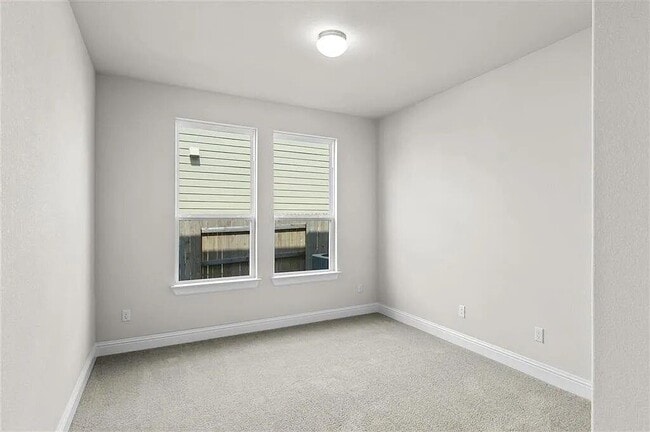 Building Photo - 125 Riverhill Dr