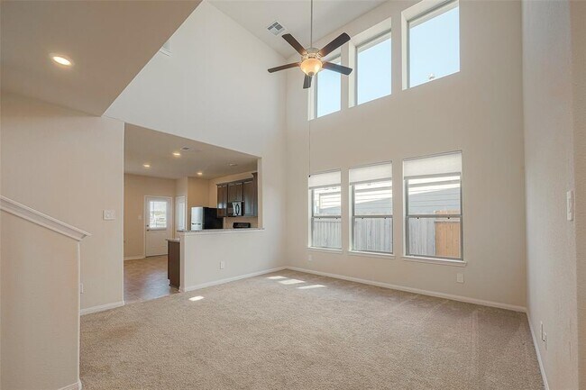 Building Photo - 14633 E Pine Heart Dr