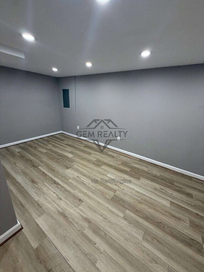 Building Photo - 13506 Bentley Cir