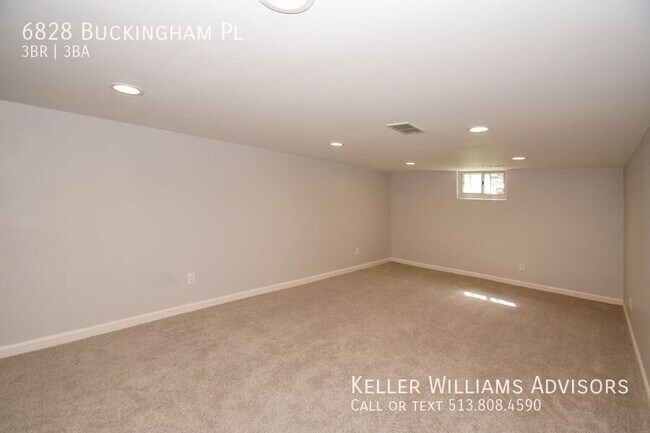 Building Photo - 6828 Buckingham Pl