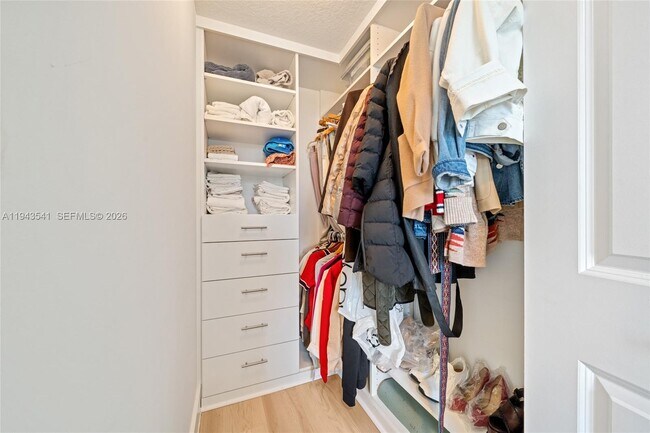 Building Photo - 4648 NW 83rd Ave