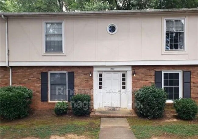 Building Photo - 1788 Ebenezer Rd