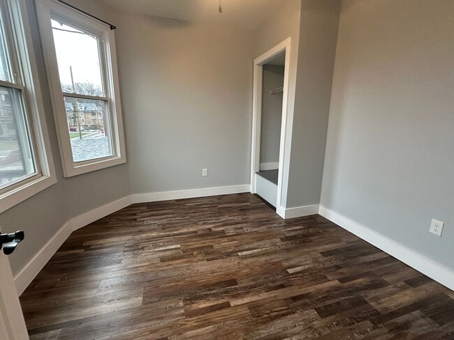 Building Photo - 216 Kinsey Ave