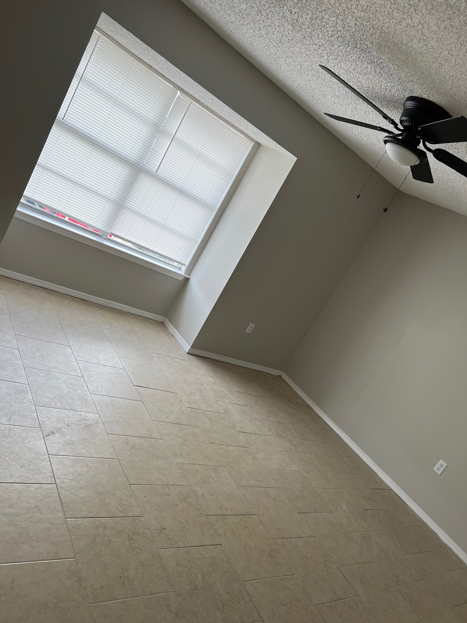 Building Photo - 1140 Shilo