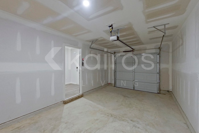 Building Photo - 372 Ironwood Ct