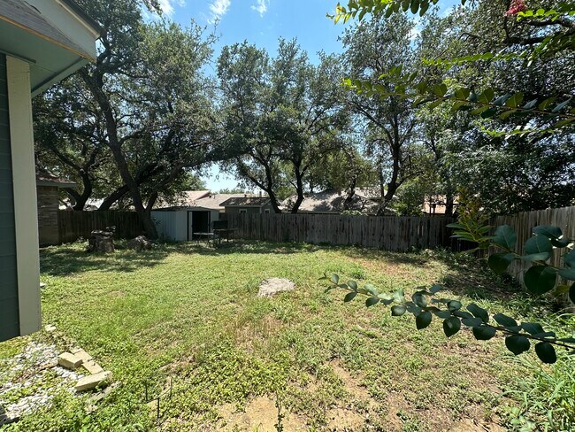 Building Photo - 6409 Shady Green