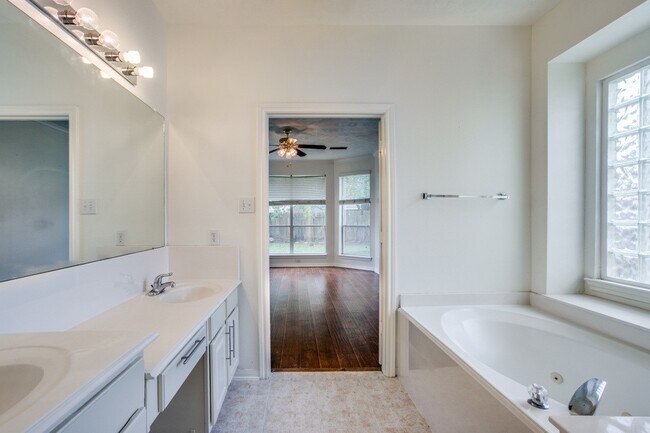 Building Photo - 14830 Buckskin Bridge Ct