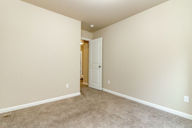 Building Photo - Beautiful Home in Highly Sought After Yelm...