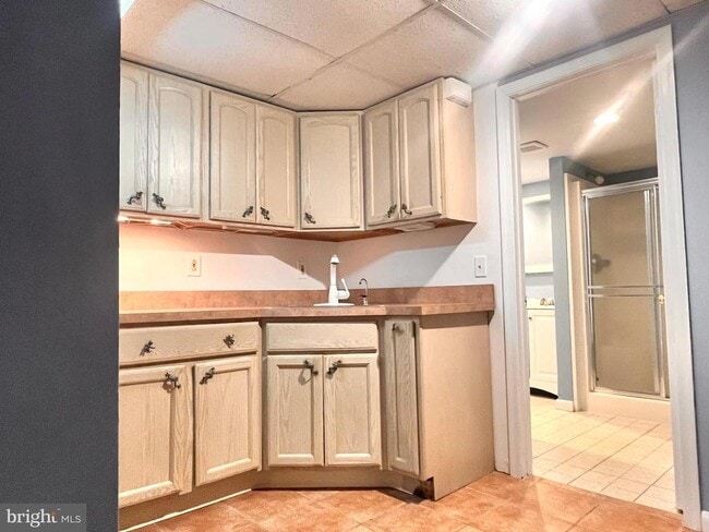 Building Photo - 430 Sked St