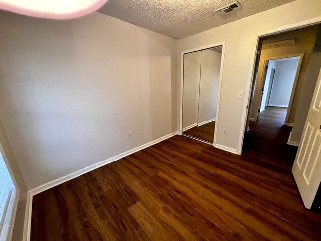 Building Photo - 7473 Belle River Ct