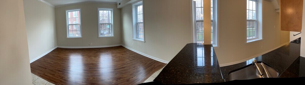 Building Photo - 340 Lombard St