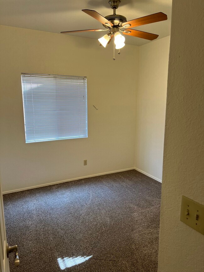 Building Photo - 2670 W Camino De La Joya