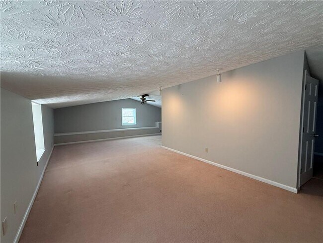Building Photo - 6708 Bass Cir