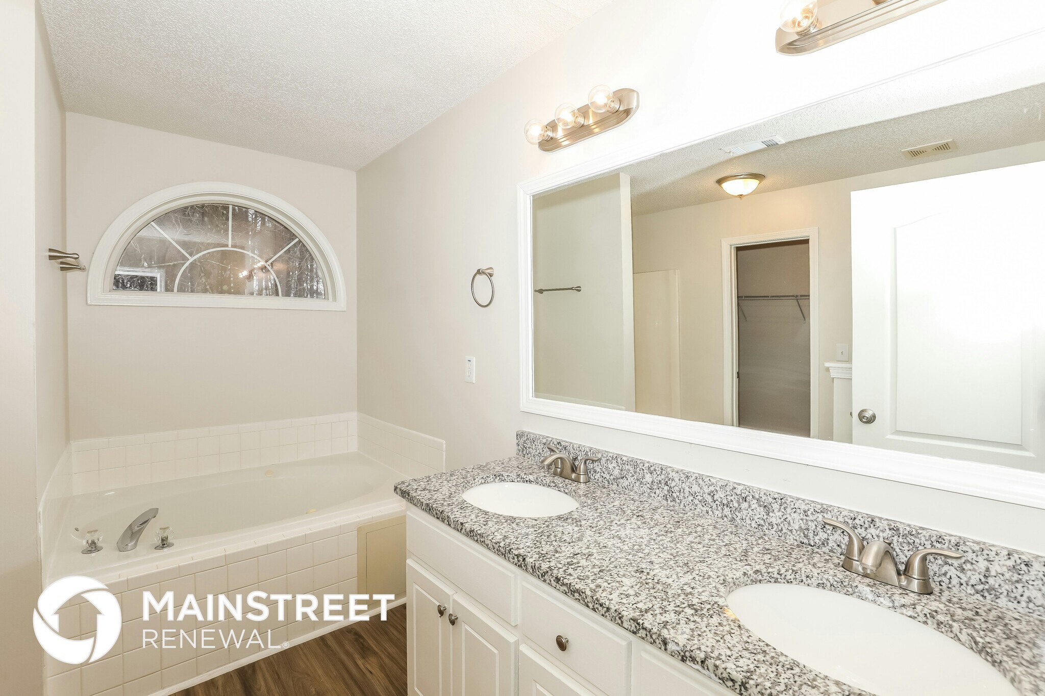 Building Photo - 3719 Upton Ct