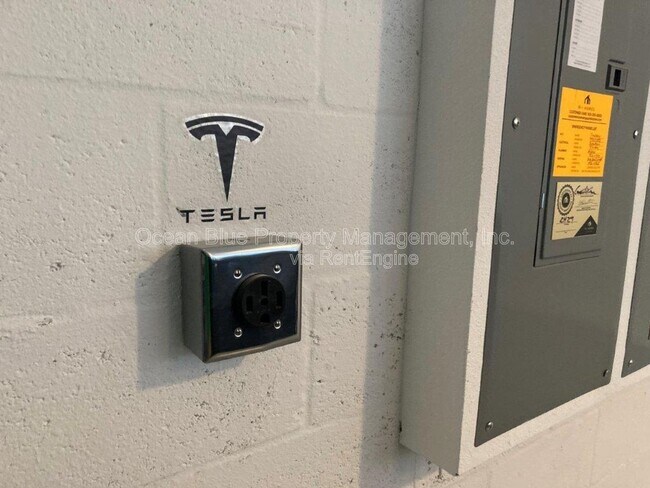 Building Photo - 7304 Sweeter Tide Trail