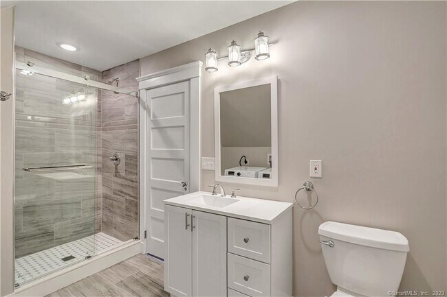 Building Photo - 22 Hubinger St