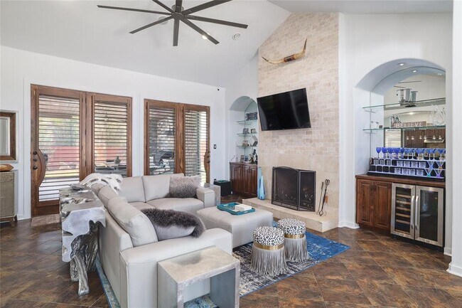 Building Photo - 15203 Lariat Trail