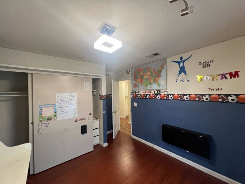 Building Photo - 32445 Lake Barlee Ln