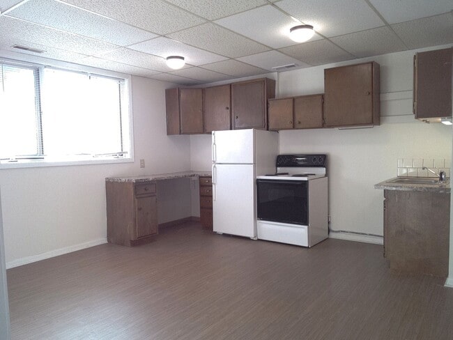 Building Photo - 700 S 4th St