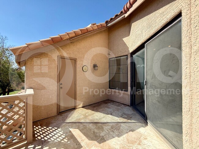 Building Photo - 1001 N Pasadena