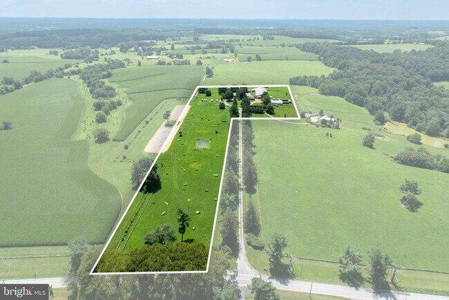 Building Photo - 1540 W Doe Run Rd