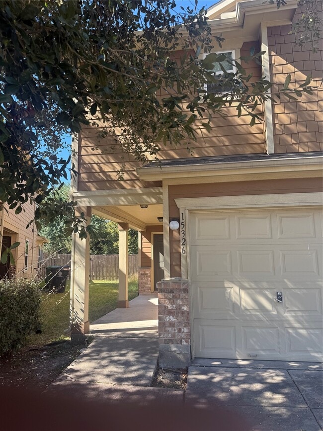 Building Photo - 15326 Trinity Meadow Dr