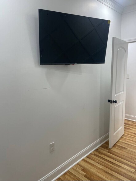 Building Photo - 2758 N Rocheblave St
