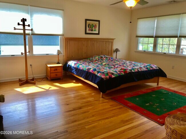 Building Photo - 145 Kemp Ave