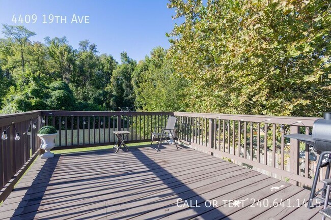 Building Photo - 4409 19th Ave