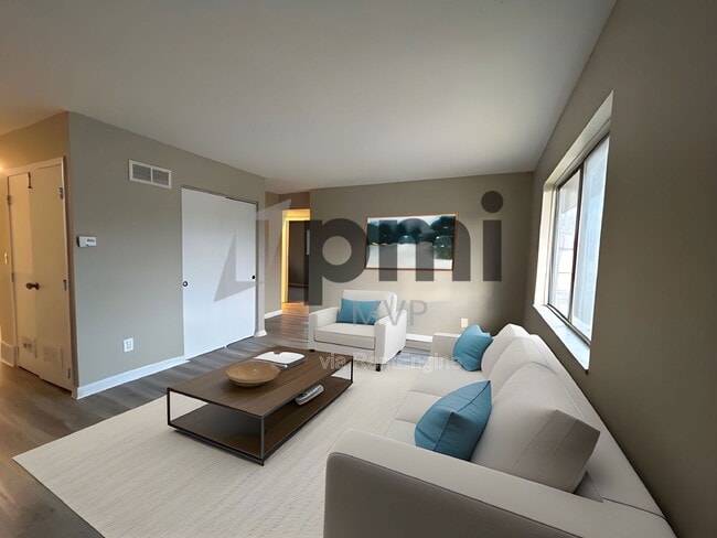 Building Photo - 828 Whitethorne Ave