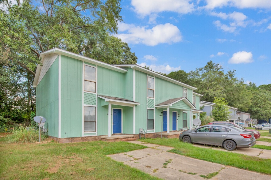 Building Photo - 5902 Aftonshire Dr