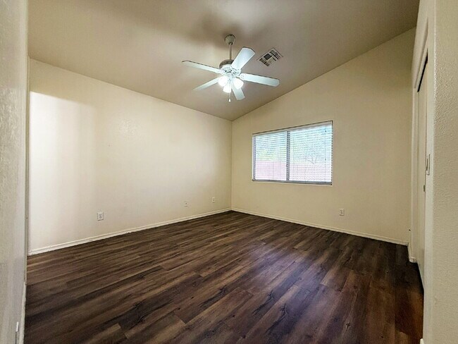 Building Photo - Charming 3-Bed, 2-Bath Home with Oversized...