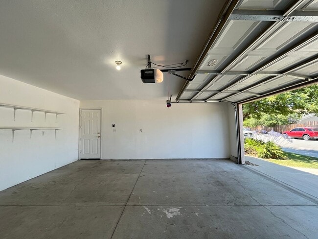 Building Photo - 1665 Aldo Way